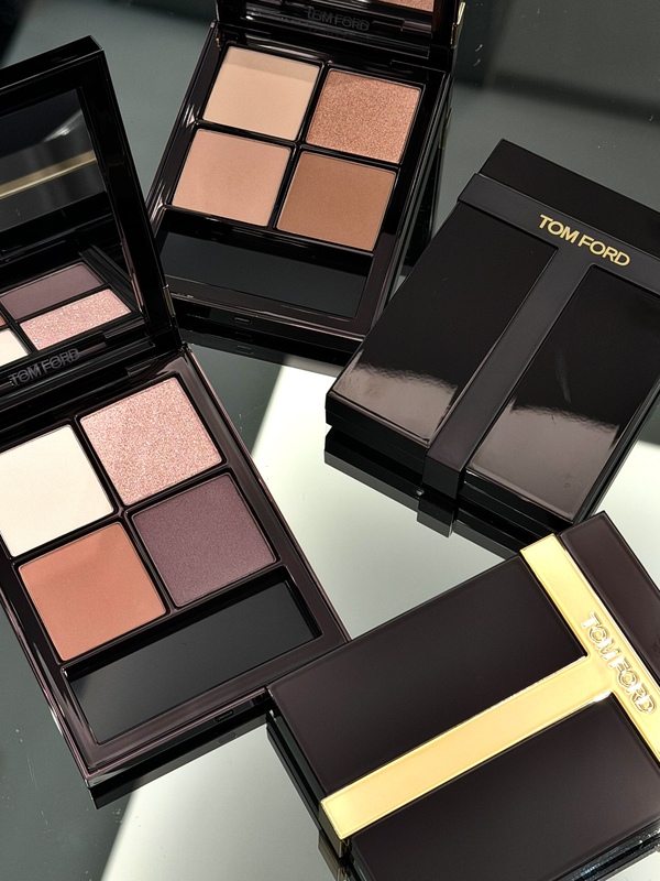 Direct Shipping from China 25% off Tf 2026 New Version T-Shaped Case Four-Color Eyeshadow 38 30 20 27 28 29