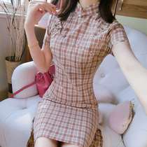 Plaid Cheongsam young model Republic of China style girl Cheongsam modified version of the dress Literary retro Chinese style Cheongsam skirt