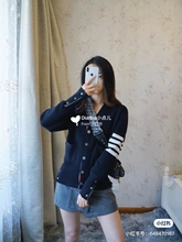 Trendy cardigan sweater 2023 spring and autumn four bar college striped V-neck slim fit short couple knitted jacket