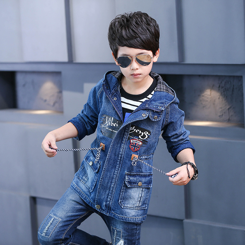 Chàng trai denim mùa xuân và mùa thu gió 11 vừa và trẻ em lớn 13 denim jacket cậu bé 15 tuổi 14 vừa chiều dài 12 áo khoác.