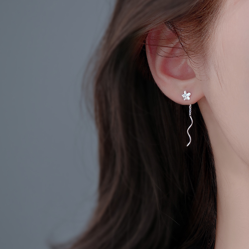 925 Pure Silver Flowers Earrings Female Summer 2021 New wave Fashion foreign otic Ear-in-ear fluttering Soar pendant