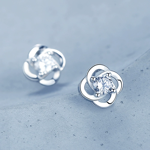 Небольшие серьги, серебро 925 пробы, 2025 года, изысканный стиль, четырехлистный клевер