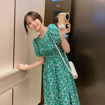 Green French temperament retro puff sleeve floral dress womens summer thin section waist slimming 2022 new