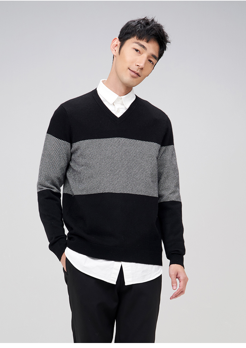 ERDOS mùa thu và mùa đông V-Cổ màu sắc tương phản sọc nam cashmere áo len E174A0013