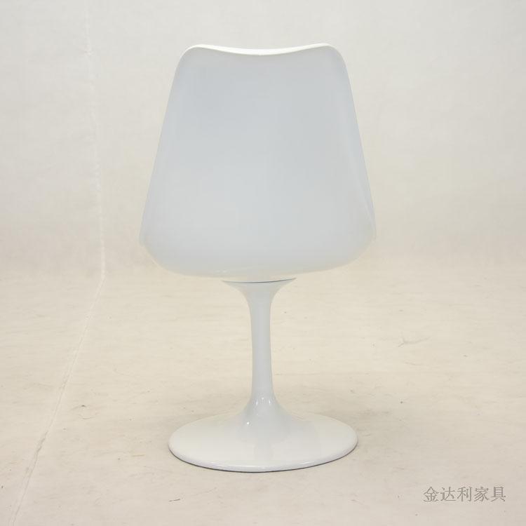 FRP Eero Saarinen Tulip Chair, đồ nội thất thiết kế nổi tiếng