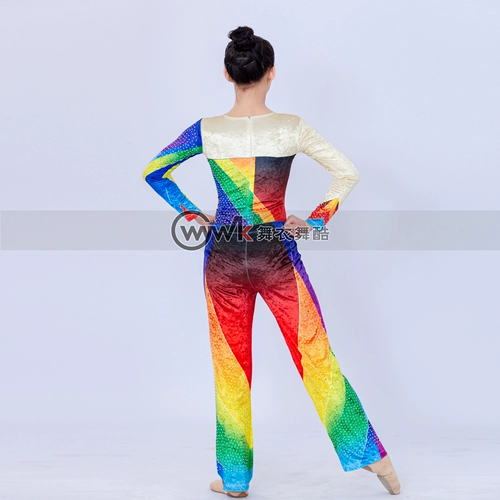 Танцевальный танец танце