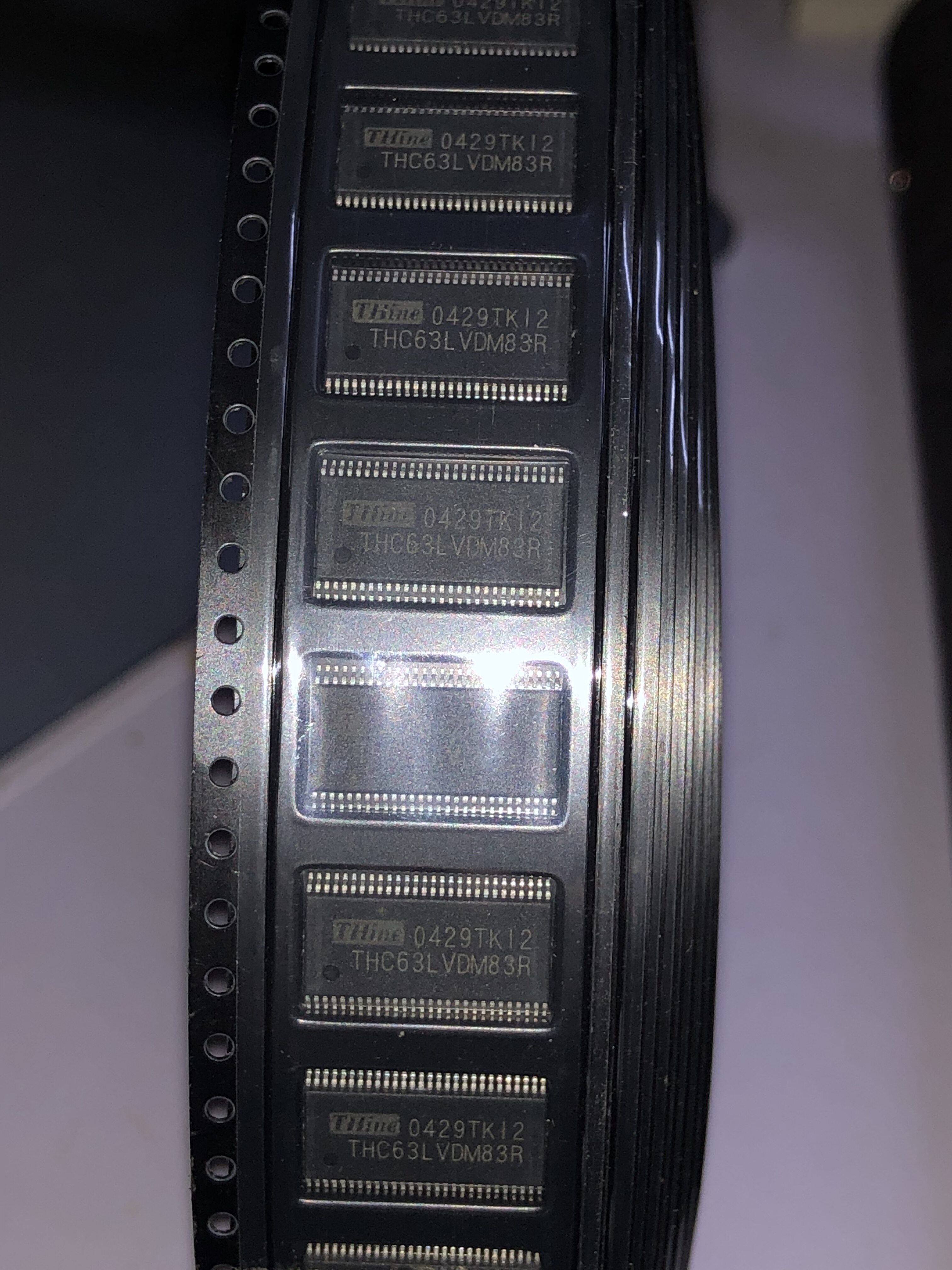 THC63LVDM83 THC63LVDM83R THC63LVDM83D conversion chip brand new original 83R