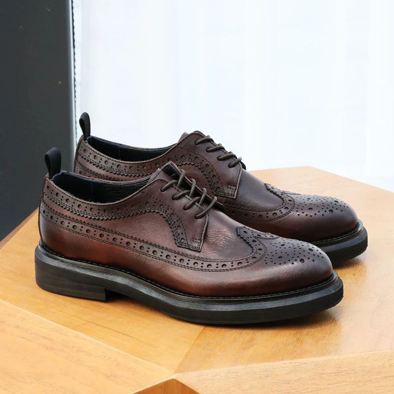 You 100 British round head Brock carved Korean men's trendy business casual leather shoe big head to increase thick bottom