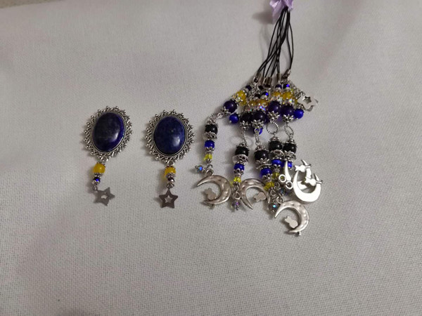 Suction Needle Scissors Pendant 2