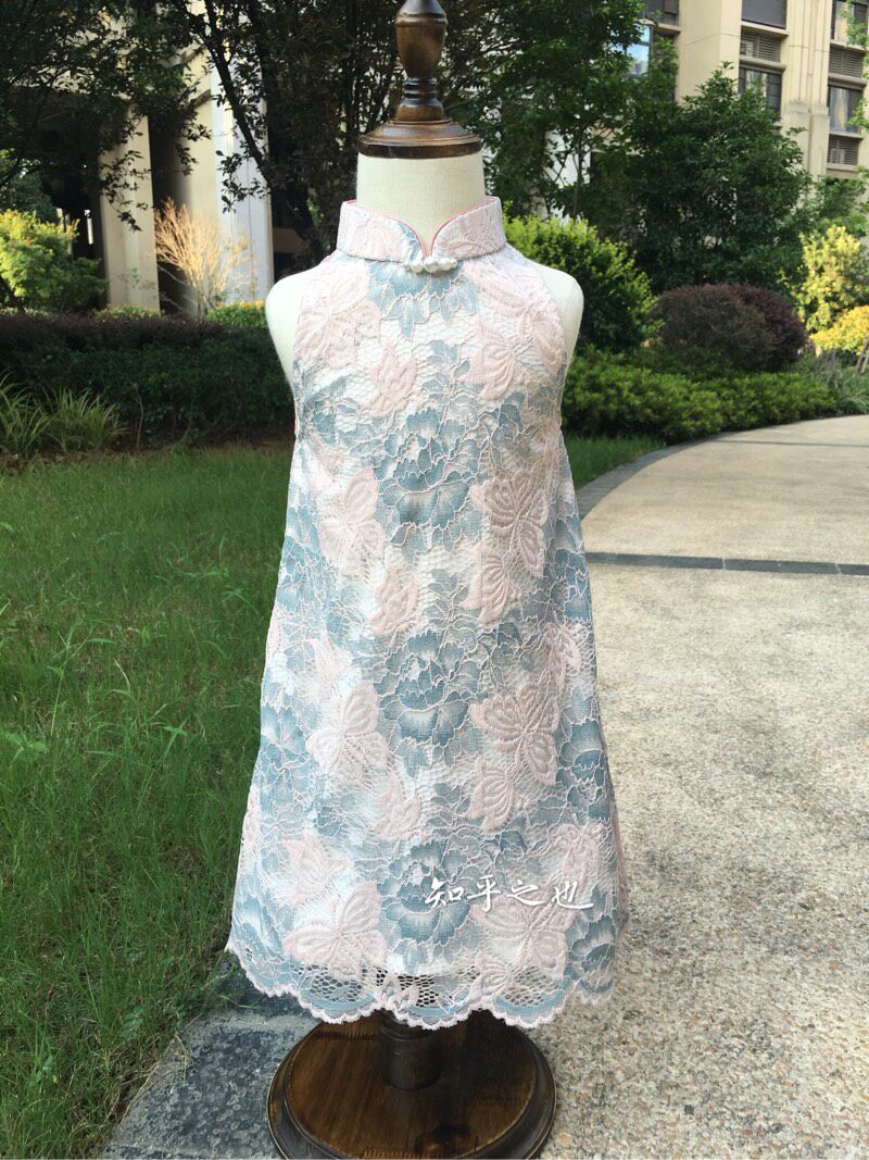To be aware of original girl's qipao dress Chinese style Chinese style children lace one year's flag robe