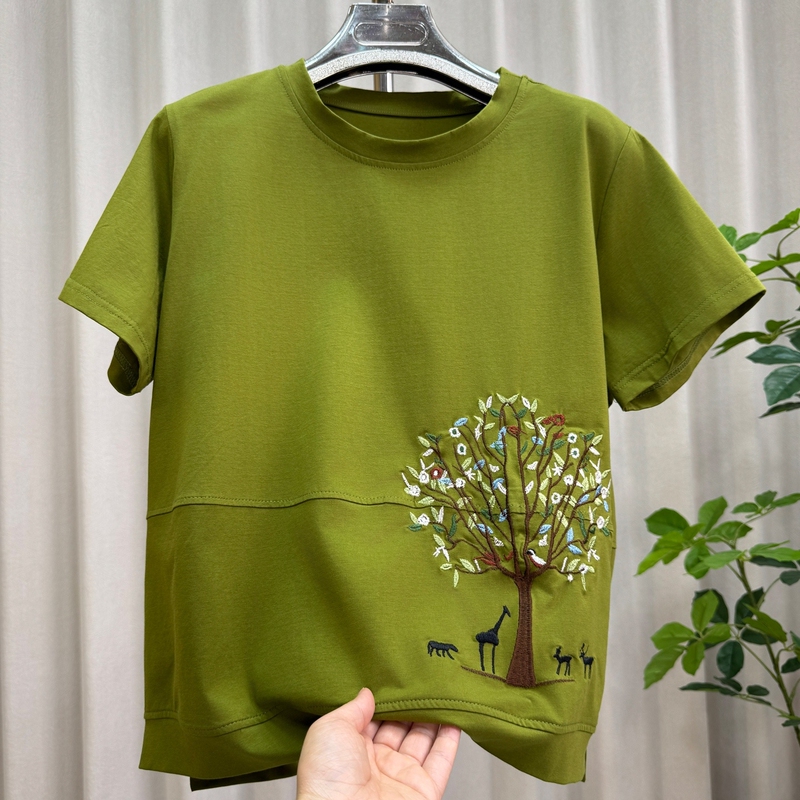 Summer Cotton Embroidered Short-Sleeve T-Shirt for Middle-Aged and Elderly Women, Plus Size for Overweight Mothers, 50-Year-Old Half-Sleeve Top