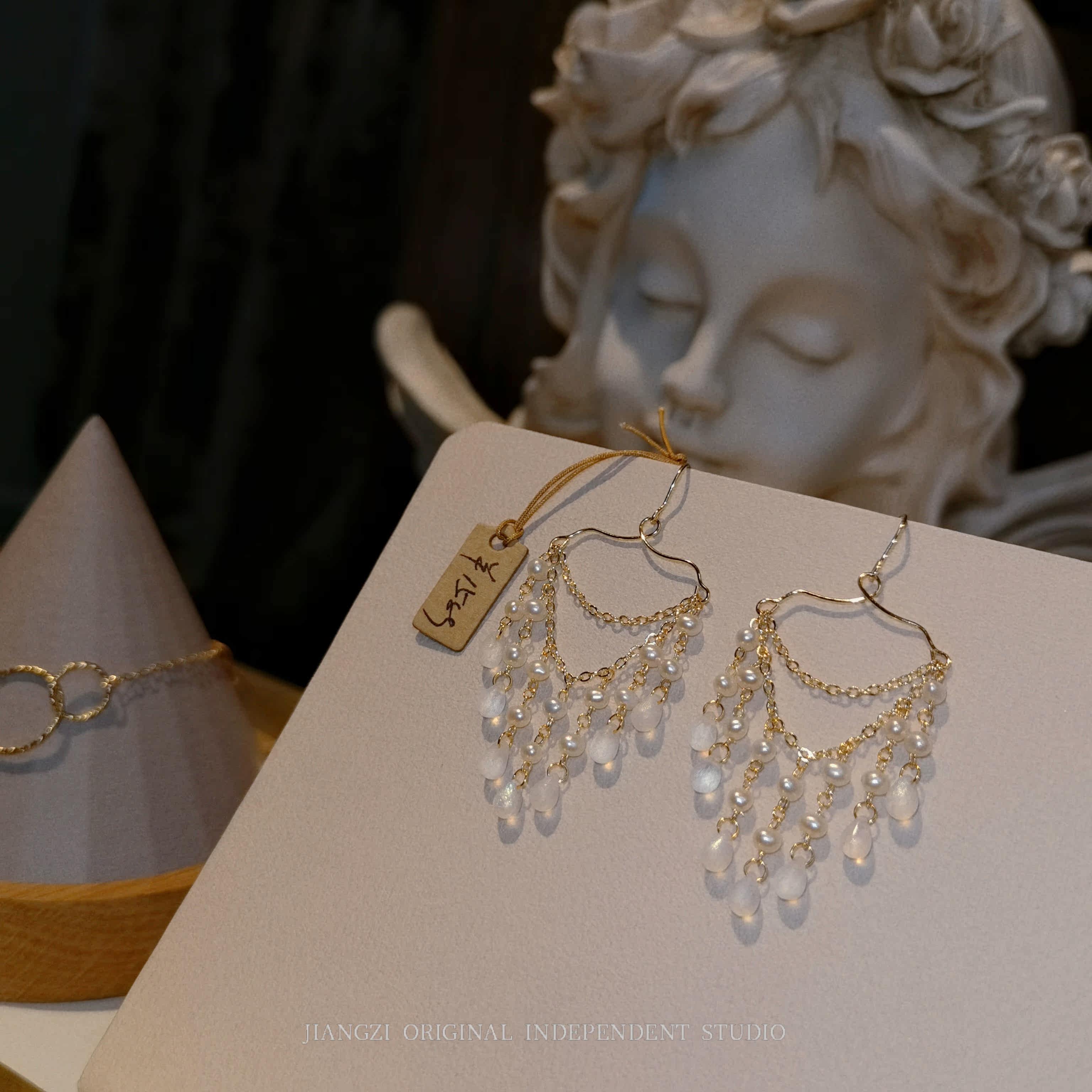 JZ S T U EXCLUSIVE ANTIQUE WIND ADVANCED SMALL CROWD BUY HANDS SHOP JEWELS AMERICAN 14K BAG GOLD EARRINGS EARRINGS