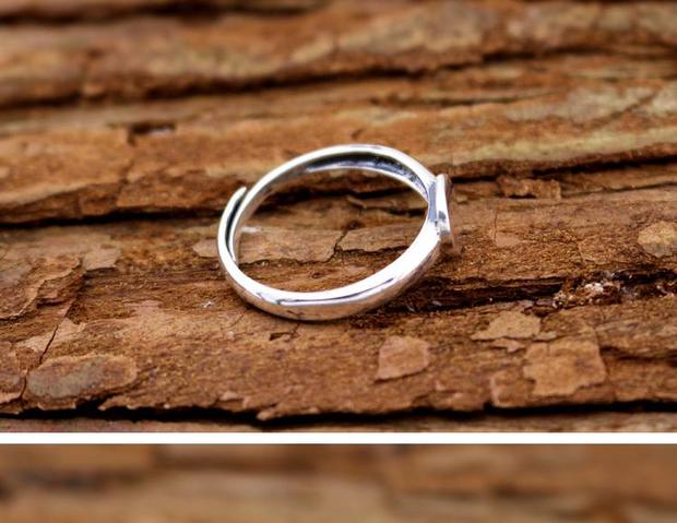S925 sterling bạc nhẫn trống hỗ trợ DIY dát hổ phách màu ngọc lam sáp ong vòng nhẫn mặt nữ hỗ trợ cơ sở 8 mm nhẫn cưới bạch kim