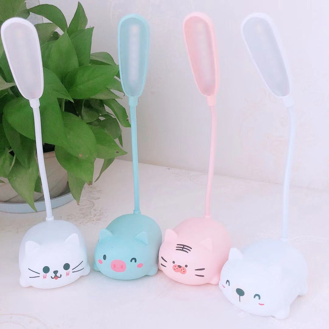 Creative cute girl heart mini table lamp led rechargeable student dormitory bedroom bed head eye protection night light