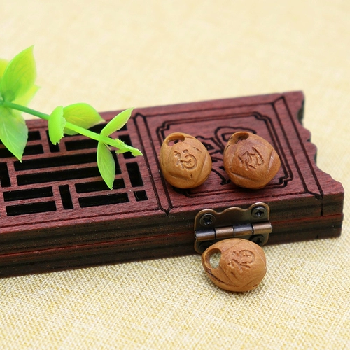 Истинный персиковый кошелька шелуха орла младенец дикий персик пересекает ядерный одиночный драконский дракон