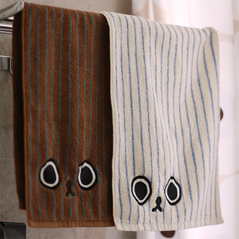 Seal Eye Towel Bath Towel with Soft Terry Loops