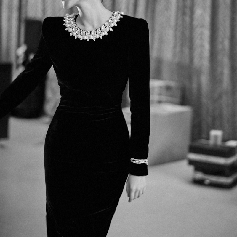 Black Formal Dress for Women, Elegant and Sophisticated, Similar to Ni Ni's Style, Suitable for Annual Meetings and Hosting Events, Heavy Velvet Dress