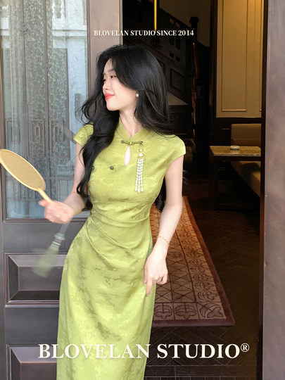 Blovelan Biyu Qingxun National Style Retro Temperament Gentle Water Drop Hollow Jacquard Engagement Cheongsam New Style