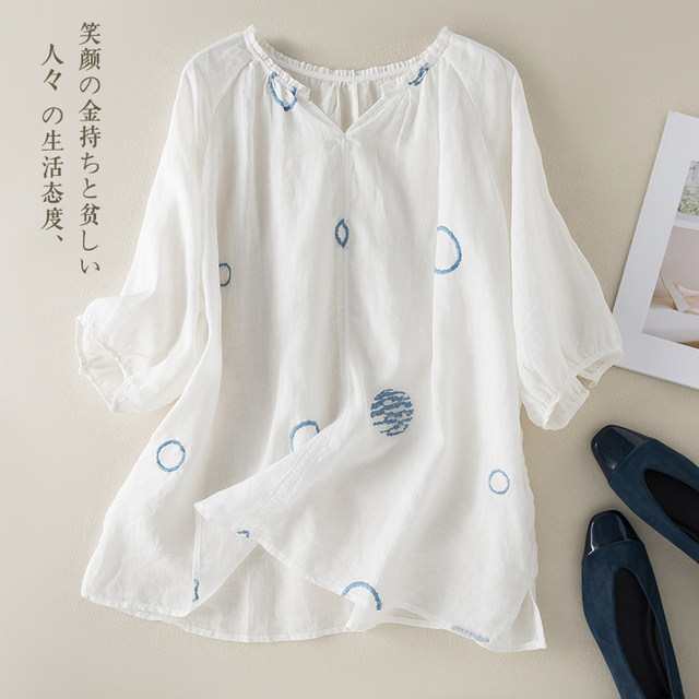 Literary ramie embroidery under the slit casual T-shirt fat mm large size women's wood ear side collar splicing half-sleeved top