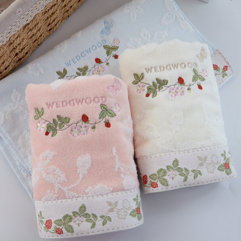 High-End Light Luxury Wood Wild Strawberry Embroidered Butterfly Jacquard Towel Pure Cotton Embossed Untwisted Face Towel