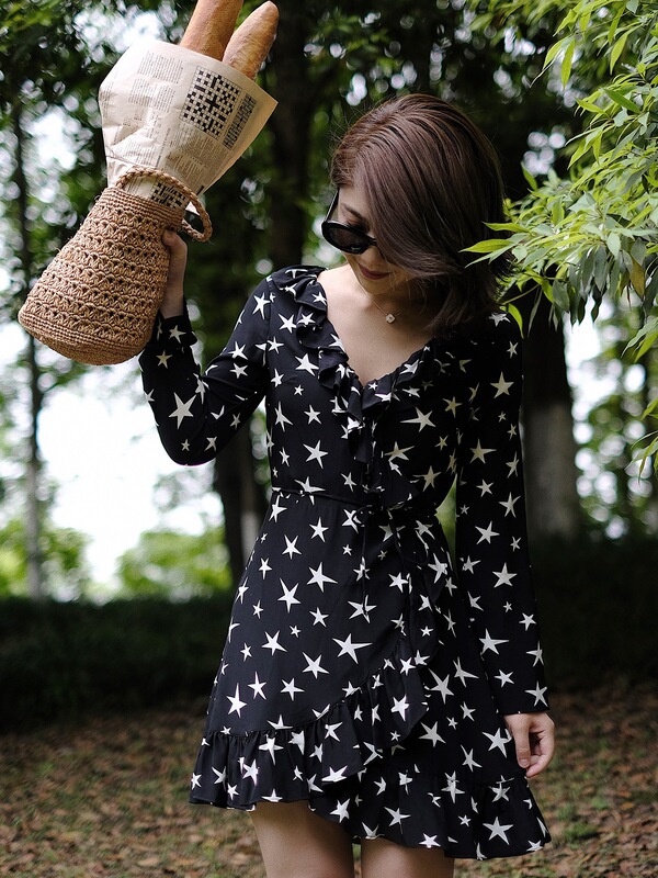 【Special Style Clearance】Five-Star Silk Dresses, Pants, Tops, Various Styles with Deep V-Neck Prints