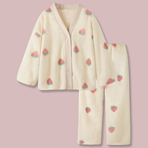 〖 Milk fufu icons for strawberry] Japanese thickened pajamas nv chun autumn and winter coral fleece warm V-NECK cardigan Home Services