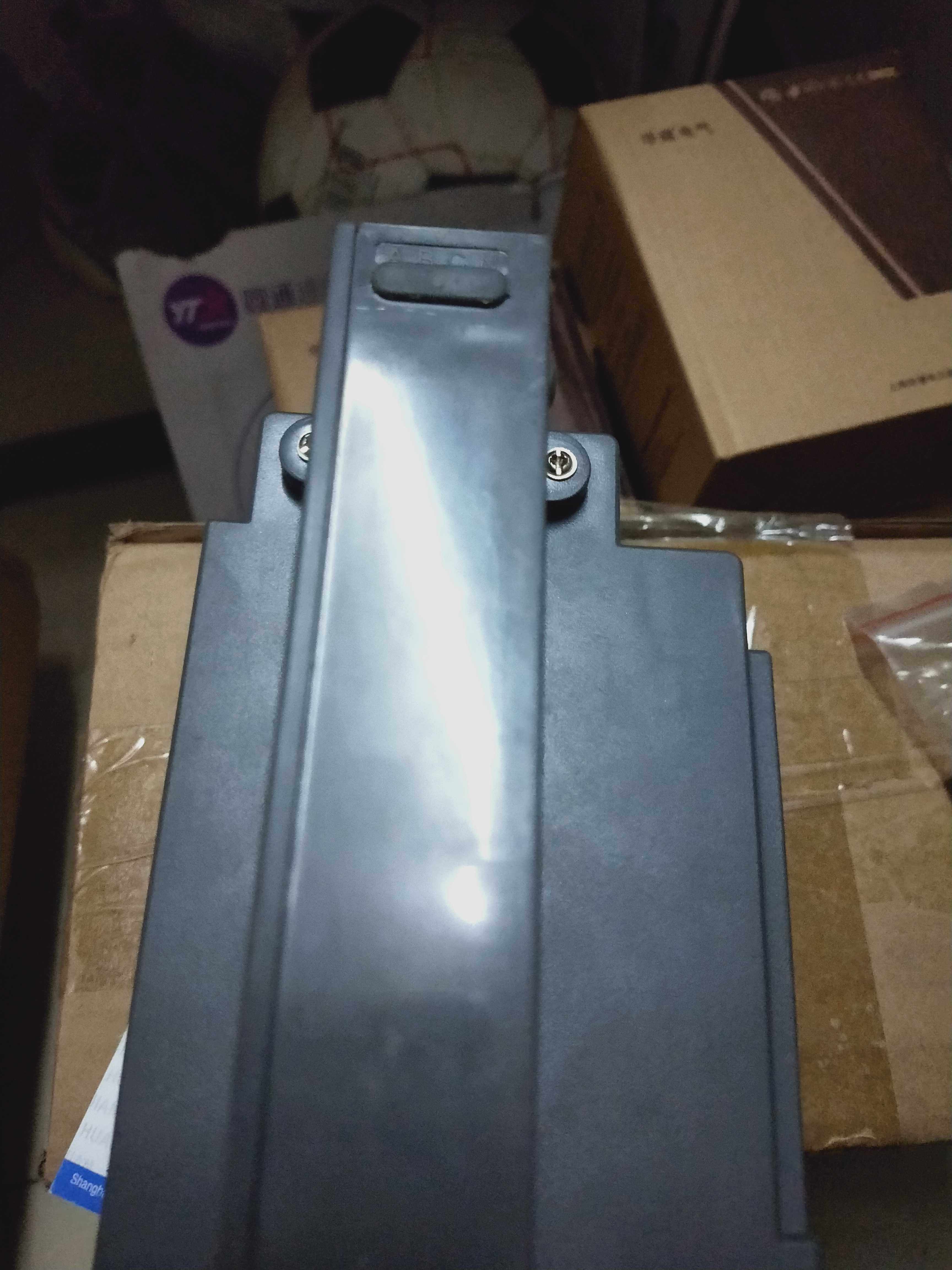 Shanghai Huajian LM - 512FA low voltage motor protector is new