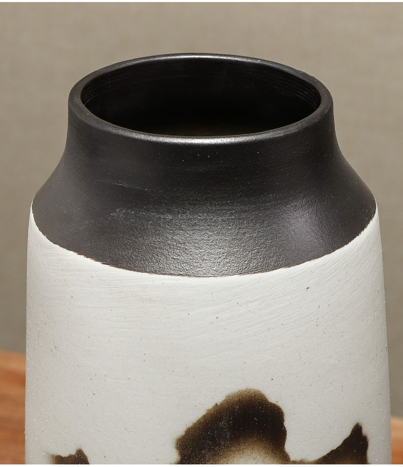 The New Chinese jingdezhen ceramic vase museum interior furnishing articles ornaments in the sitting room porch decoration flower arranging dried flowers