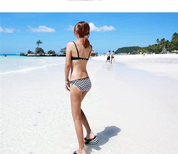 Bộ ngực thép nhỏ mới của Hàn Quốc tập hợp bộ bikini tam giác nữ màu đen gợi cảm đi biển phù hợp với đồ bơi set đồ đôi đi biển