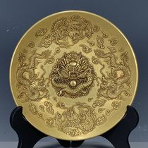 Antiques and miscellaneous collections old objects Qing Qianlong brass carvings Kowloon appreciation plates full door opening bags really old