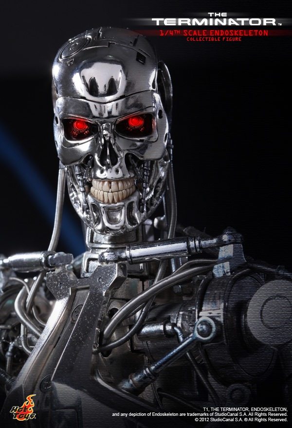 HT Hot Toys T2 T-800 1:4 Metal Endoskeleton Chrome Collectible