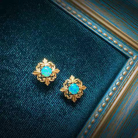 Australian natural Opal retro pattern ear earrings 18K gold color gold inlaid light luxury texture