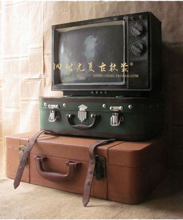 Cửa sổ hiển thị trang trí nhà đạo cụ trang trí đồ trang trí retro trang trí mềm retro mô hình TV đen trắng shop bán đồ dcor bàn học