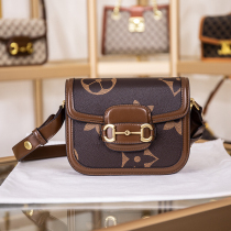 French counter DUDK womens bag new high-end leather shoulder saddle bag fashion Messenger small square bag