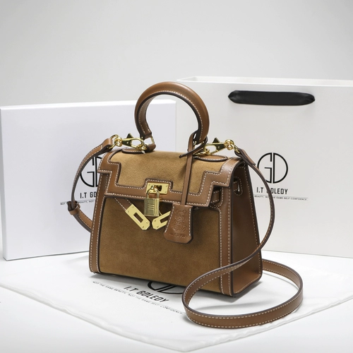 Демисезонная матовая кожаная модная портативная сумка через плечо, Гонконг, коллекция 2023