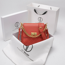  Hong Kong IT GDLEDY leather bucket bag female messenger 2021 new wedding bag fashion lingge chain bag female tide