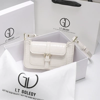 Белый, маленький, Гонконг