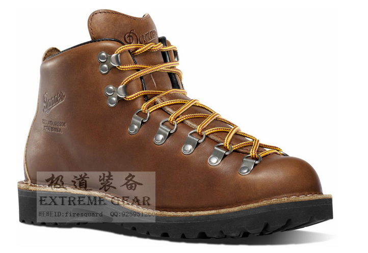 Cực được trang bị với American Danner 30876 núi gỗ đầy đủ da giày ngoài trời không thấm nước