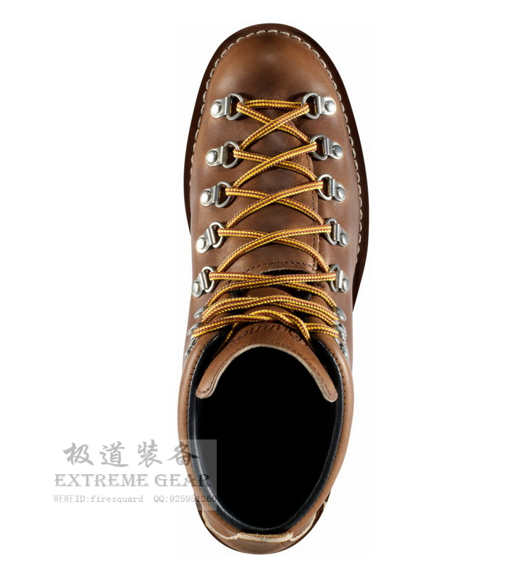 Cực được trang bị với American Danner 30876 núi gỗ đầy đủ da giày ngoài trời không thấm nước