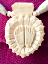 Tulasi Lotus Foot Pendant Van Van Mandola Leaf Shaped Pendant Necklace Necklace necklace-two types of color