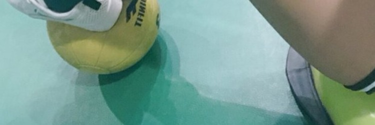 Vớ vớ thể thao của phụ nữ vớ mùa xuân và mùa thu mùa đông gió đại học trên đầu gối phiên bản Hàn Quốc thoáng khí của gió cao không trượt PINK gió - Vớ thể thao tất ngắn