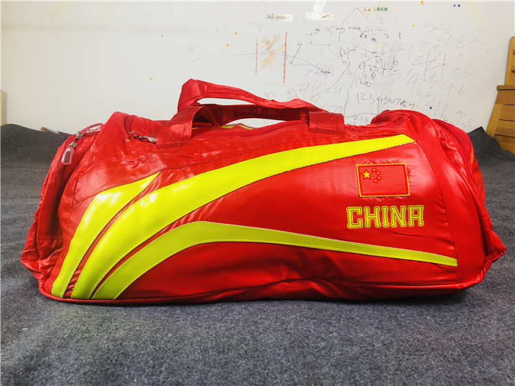 Li Ning sponsored table tennis national team national flag embroidery male and female multifunctional satchel carrying bag single shoulder basketball barrel bag