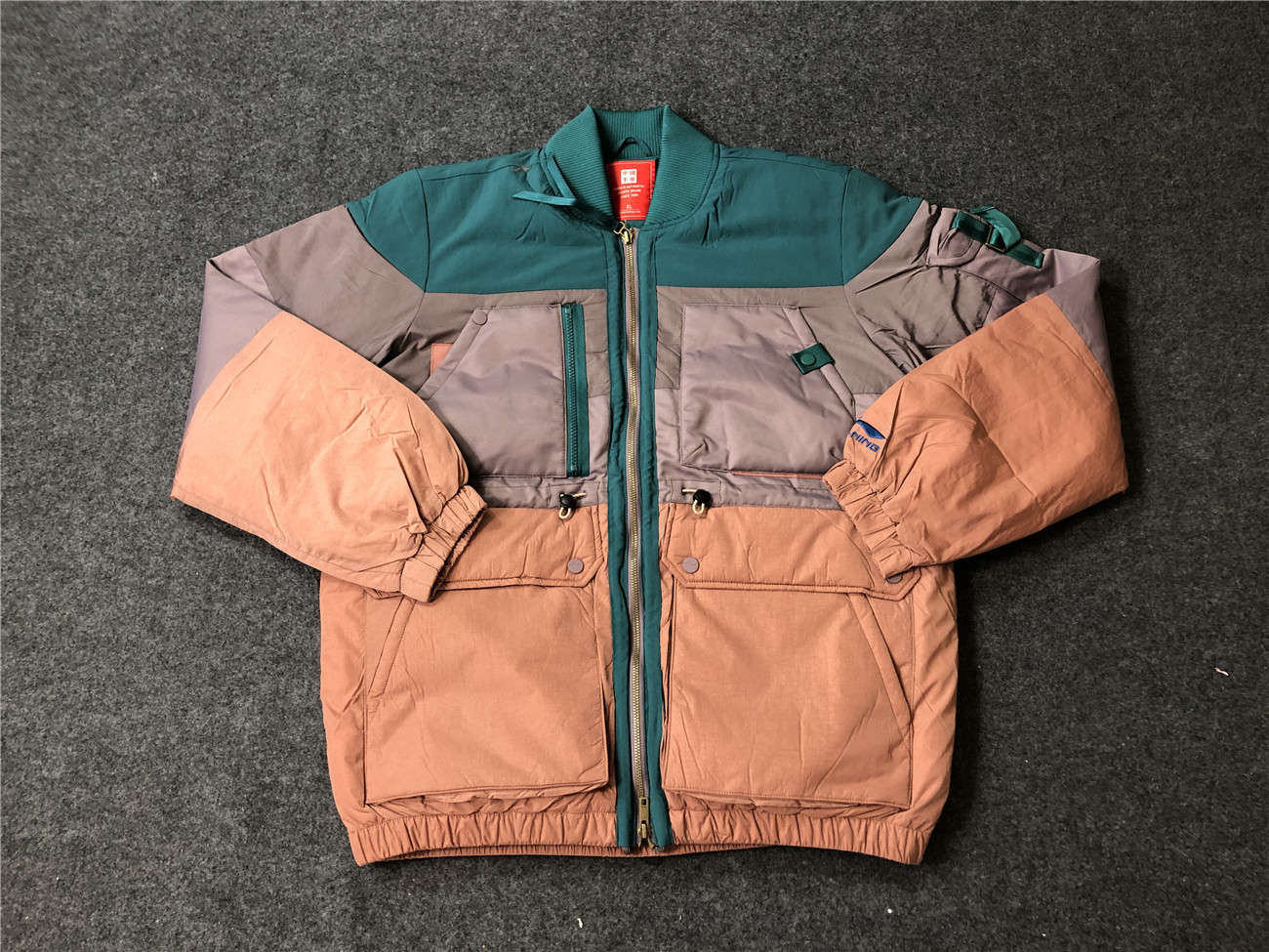 China Li Ning journey men's short fashion sports down jacket 19 winter New York Fashion Week AYMP167-2