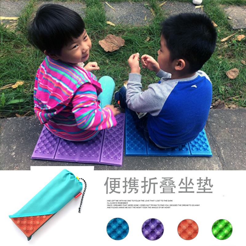 Thickened lightweight portable foldable portable foam cushion bus insulation warm high elastic egg nest outdoor moisture-proof water