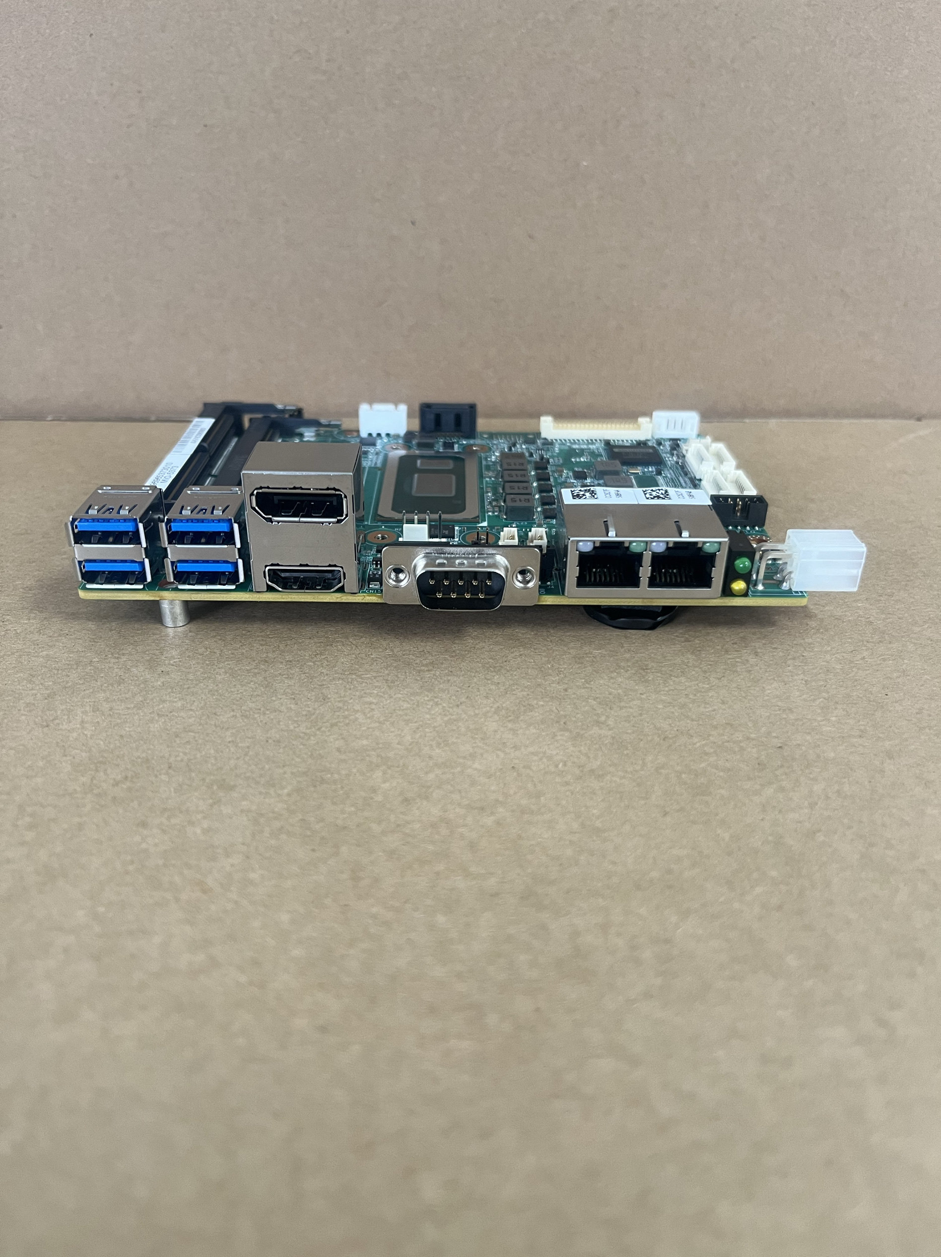 研華3.5寸MIO-5373U-U7A1板載CPU Core i7-8665UE -40~85℃寬溫
