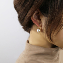 Large grain shiny pearl simple short temperament ear clip original design French mosquito coil painless earrings