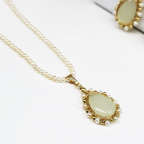 Retro court style Pearl water droplets and Tian jade necklace elegant temperament strong light luxury classical choker