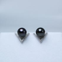 CC simple V Diamond Tahiti black pearl invisible ear clip No pain no ear hole elegant temperament earrings
