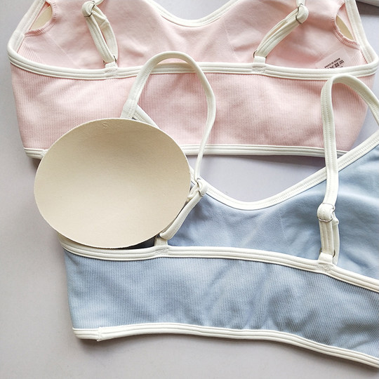 Contrast color stitching sling beautiful back fitness yoga bra with breast pads for outer wear running shockproof tight sports bra