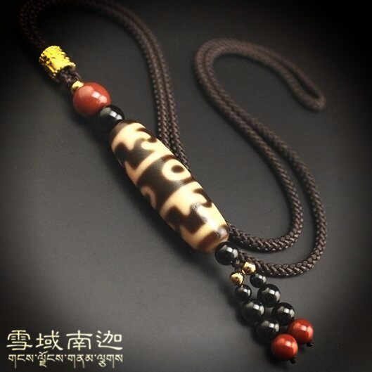 Tibetan dzi bead natural authentic full cinnabar high oil moisturizing to pure lotus teacher old dzi bead lanyard necklace